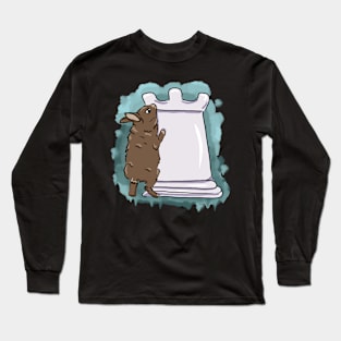 Bunny chess player Long Sleeve T-Shirt